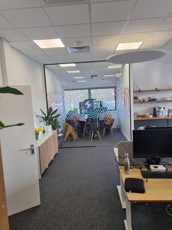 Glass partitions with window manifestation